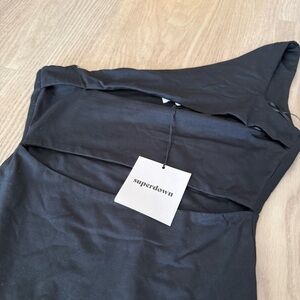 Superdown Black One-Shoulder Bodysuit